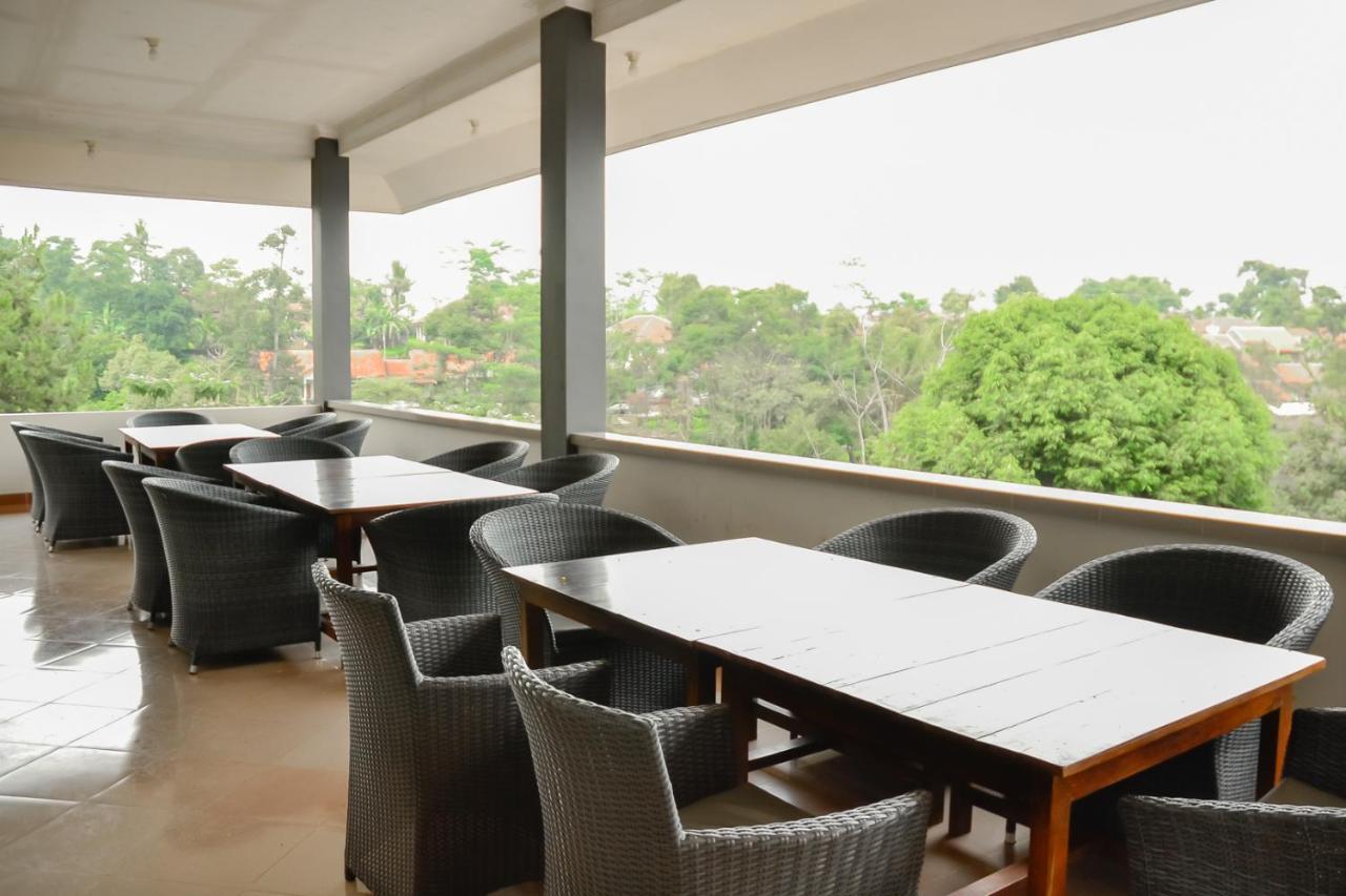 Bumi Ciboled Mitra Reddoorz Near Gerbang Tol Pamulihan Jatinangor Buitenkant foto